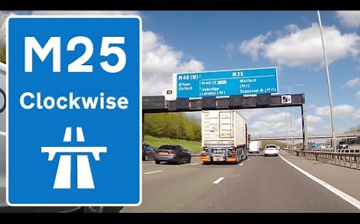 【第一人称视角 POV】在英国的M25伦敦环城高速上沿顺时针方向行驶一整圈，感受英国的高速公路｜原声原速