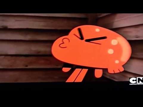 Gumball and Darwin kiss