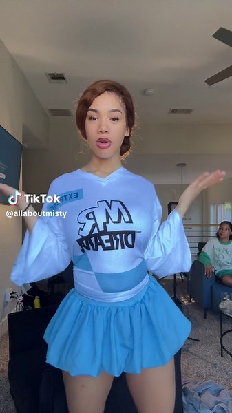 Misty Foster (@allaboutmisty)’s video of misty on twitter