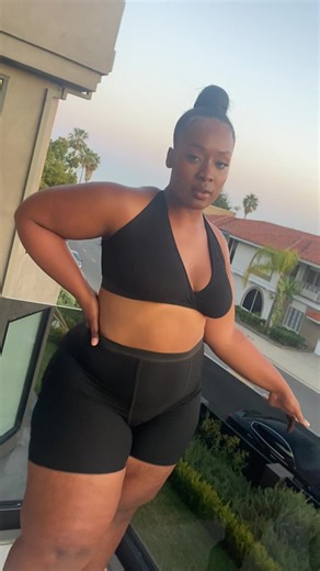 Yes, how can I help you #☀️ #outside #cali #thick #thickthigh #bbw #browngirl #allnatural #bun #allblack #heels #blackgirls #blackgirlmagic