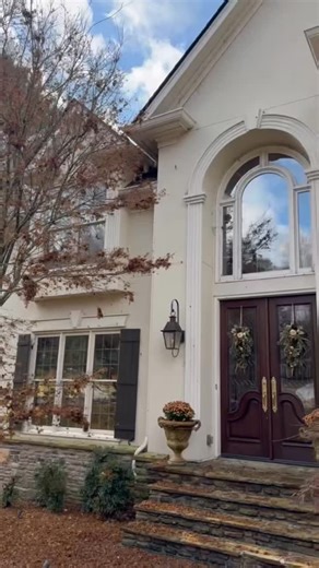 Just Sold | Off-Market Milton Through strategic outreach, strong relationships, and a clear understanding of what mattered most to them, we secured this Milton home quietly and seamlessly. Off-market opportunities can be a game-changer for buyers who value privacy, leverage, and the right fit — and this was the perfect match for my clients’ next chapter. Sometimes, the best homes aren’t always the ones you see online. 15290 White Columns Dr, Milton, GA 30004 Representing Buyer: @thejennydoylegro