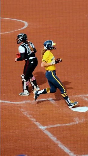Ella Stephenson Hit and 3 runs | Michigan Softball