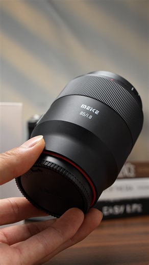 📸Meike 85mm F1.8 SE Mark II E-mount Lens ---Classic Portrait Lens for Sony Bring your portraits to life with the classic 85mm focal length and a beautiful F1.8 large aperture. ✨ Smooth, natural bokeh 🚀 Fast & quiet STM autofocus 👀 Eye & Face Detection supported ⚖️ Lightweight at only 369g This lens delivers professional image quality with outstanding value — the perfect choice for portrait photographers. 🤩 Sharp details. Natural perspective. Stunning background blur. | Meike Global