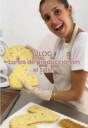Producción de Alfajores y Tortas en el Taller de Pastelería
