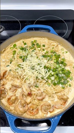Nobody expects homemade shrimp Alfredo to be so creamy #FoodHack #QuickRecipes #Trending