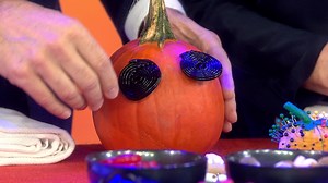 Martha Stewart’s Halloween: Gourd bugs, no-carve pumpkins