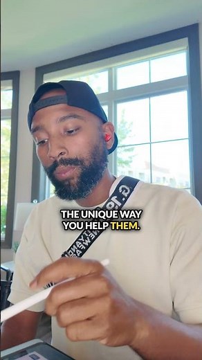 How to introduce yourself at a networking event