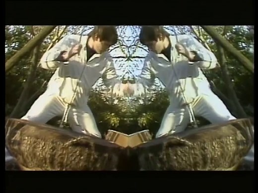 Mike Oldfield - Wonderful Land