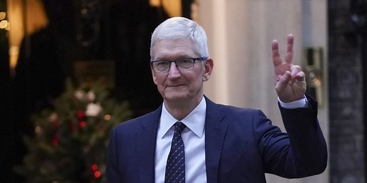 Apple CEO Tim Cook’s 2024 Pay Rises 18% to $74.6 Million