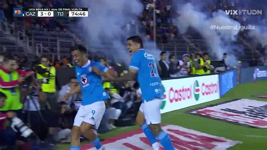 1.9M views · 46K reactions | ✨ ¡No estoy llorando, tú lo estás! Mira qué pedazo de equipo es Cruz Azul, su unión, su garra y su gente los llevaron a clasificar a semifinales aunque parecía complicado. Vinieron desde atrás y lograron el milagro con goles de Rivero, Giakoumakis y Sepúlveda, ❤️✨ | TUDN USA | Facebook