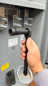 22K views · 3.3K reactions | Klein pass through socket set - - - #electrician #electric #electrical #tools #power #toolsofthetrade #sparky #install #design #howto | Spartan Hero Electric | Facebook