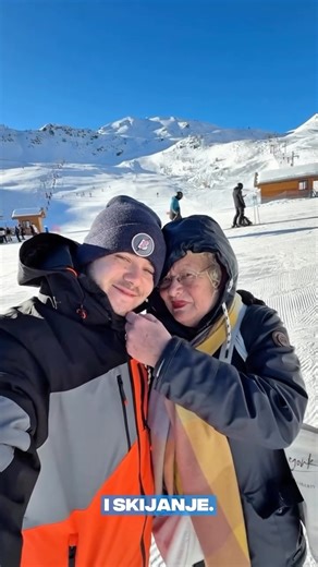 Stilueta.net on Instagram: "Od Pariza 🗼 do Serre Chevaliera ❄️ Baka Klara i Nikola Brzak 🤍 Njihovo prvo zajedničko putovanje bilo je u gradu kulture, a danas zajedno osvajaju snježne padine s @knockouttravelhr ekipom. Opet u Francuskoj gdje smo se i mi družili s ovim dinamičnim duhom! Jer najljepše uspomene nastaju kad se putuje zajedno – bez obzira na godine ✨"