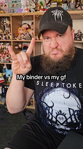 My binder vs my gf