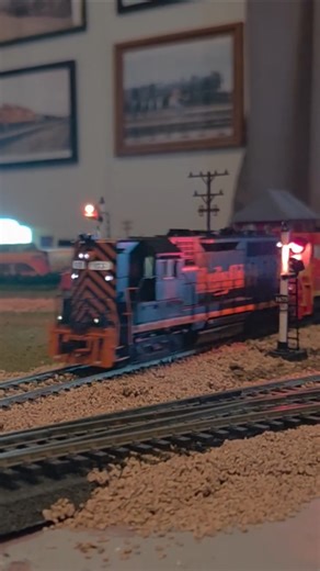 HO Scale W&LE Coal Train #train #modeltrains #railroad #hoscale