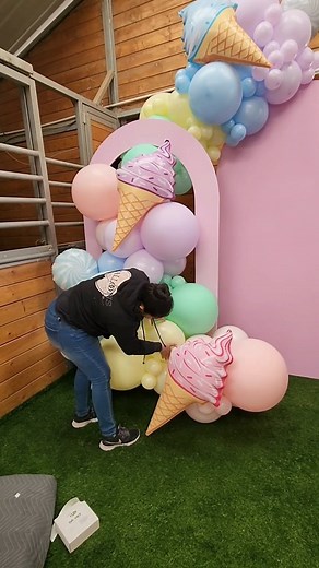 Candyland party 🍭🍬🍭🍬🍭 #candylandtheme #candylandtheme #candylandbirthday #candyland #candylandparty #balloonideas #balloondecorideas #balloontips #balloondesigners #balloondecorations | Balloonsbymarce