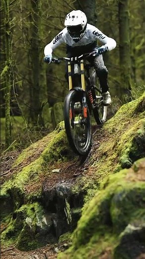Flowing through the trees #athertonbikes