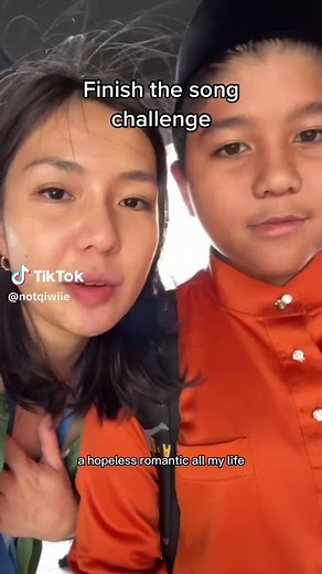 Impressive Cursive Singing in Classroom Battle