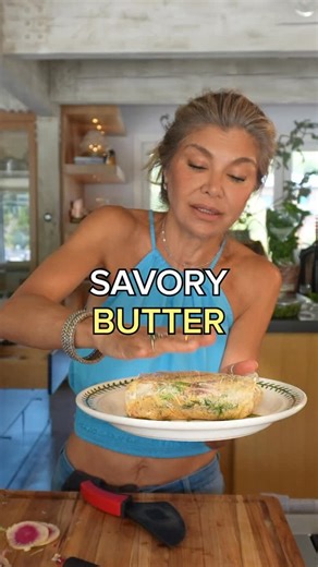 This is the fanciest yummiest butter. You can’t imagine, this time we’re making it savory 🥂add your shallots, garlic, micro greens, radishes carrots… you want to add texture so it’s not just soft butter, and don’t forget to add saffron to make it extra fancy! #viral #insaraskitchen #fyp #butter #savorybutter #easy #recipe #homemade #fyp #foryou #food #foryoupage #delicious | In Sara kitchen