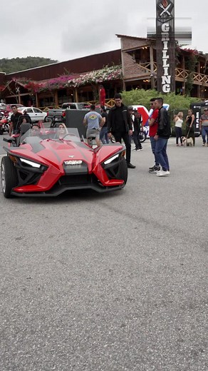 Presente @carconnectionec en el Perla Harley Fest 2024 #oldtimersmc #harleydavidson #slingshot