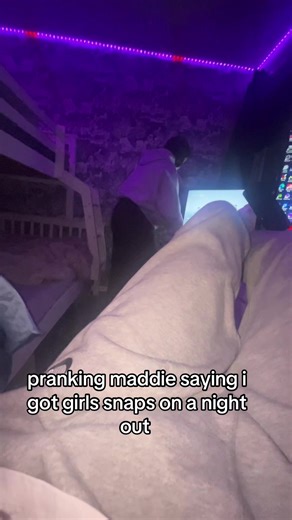 Hilarious Prank on Maddie about Girls' Snaps