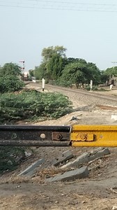 137K views · 4K reactions | High Speed Train Blaring Horn #train #PakistanRailways #trainlover #trainspotting #railfan #foryou #foryoupage #xirajvlogs | Xiraj Vlogs | Facebook