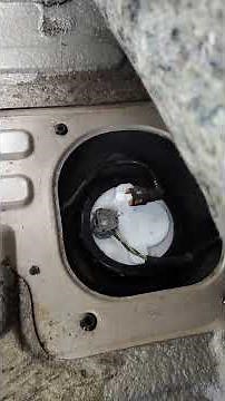 2006 Honda Odyssey Fuel pump and fuel pump relay and fuse location
