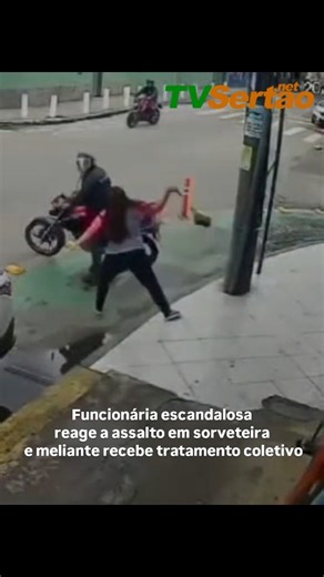 TVSertão.net on Instagram: "Uma tentativa de assalto a uma sorveteira terminou de forma inusitada. O criminoso imaginou que ia ser moleza, já que estava assaltando uma mulher. O assaltante só não imaginava que a funcionária era tão escandalosa e que reagiria ao roubo, e para completar os gritos dela alarmaram a vizinhança. O resultado você vê nas imagens das câmeras de vídeomonitoramento do estabelecimento comercial. O assaltante precisou ser "socorrido" pela policia após tropeçar ao tentar fugi