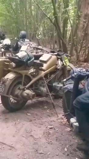 Postój w lesie, Giżycko Poligon Zundapp Ks750 BMW r75