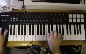 [720P/搬运]原来即兴编曲可以方便到不用鼠键/M-Audio Oxygen 49 Mk IV 展示