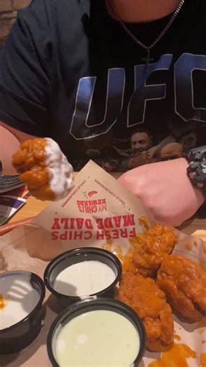 What being in a fresh relationship looks like 😭❤️ #foodies#relationship @Migue1