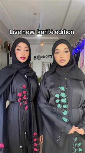 Vidéos de modelica_bussiness (@modelica_bussiness) avec original sound - Meraki Moon