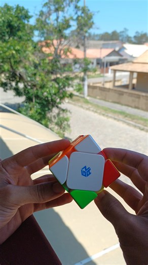 Solve Comentada no SKEWB - Básico ep.1