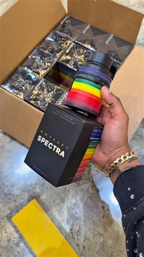 perfume_flow_2070_ on Instagram: "@perfume_flow_2070_ OFERTA 😱 Siempre con los mejores PRECIO de todo RD 🇩🇴 Ws📲 829-640-3338 Recuerda que hacemos ENVÍOS 🚚 a todo el país."