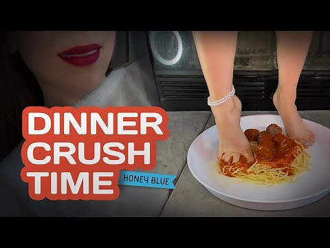 Food feet crush, dinner plate | ASMR & CRUSHING