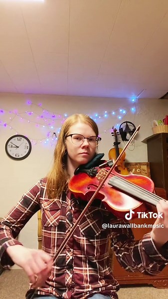 Laura Wallbank on TikTok