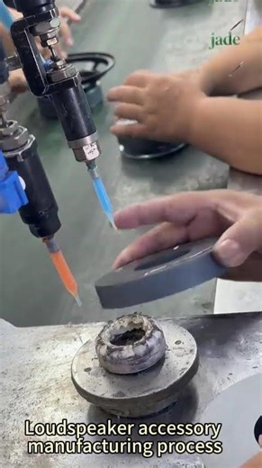 Loudspeaker accessory manufacturing process #wood #wheelsaw #woodworking