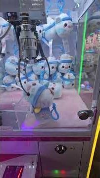 Let's help @CuteCuddlyCris with her Mooshake collection! #arcade #round1 #clawmachine