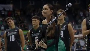 Had the awesome experience of playing the USA & Hawai’i National Anthems to kick of the Men’s Volleyball game between University of Hawai’i and UCLA. 🌈Watch the full Video Here: https://youtu.be/0UZLhMx54OI Go Warriors! 💚😘 🎥: Calebbackus.com | Taimane