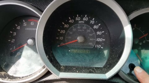 How to reset maintenance light after oil change Toyota 4Runner