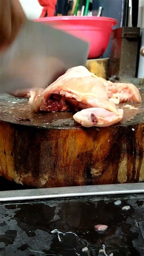 how to cut chicken easily and quickly, super fast #usa #usareels #UnitedStates #unitedkingdom