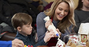 Preview   Sneak Peek - Christmas Wishes & Mistletoe Kisses