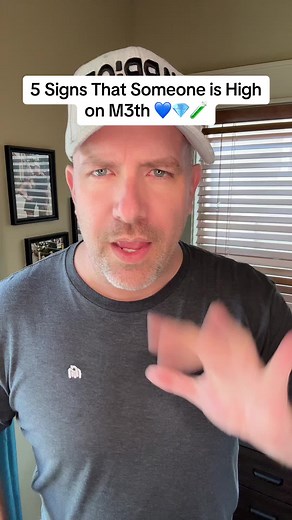 5 Signs of Crystal Meth Use and Addiction Awareness