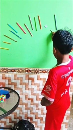 Ajaib pensil nempel di tembok tanpa lem #shortsfeed #trendingshorts