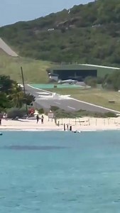 92K views · 167 reactions |  Video showing the landing of Piper "N14040" at St. Jean Gustave III Airport/SBH (Saint Barthélemy Island) without landing gear extended. The plane flew on a private flight from Sint Maarten Grand Case Airport/SFG (Sint Maarten Island) on 26.12.2024. https://sxmnews.ai/video-plane-belly-landing-gustav-airport-st-barths/ | St Maarten News | Facebook