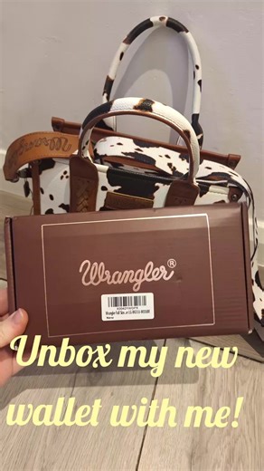 Unboxing My New Wallet: A Lucky Find!