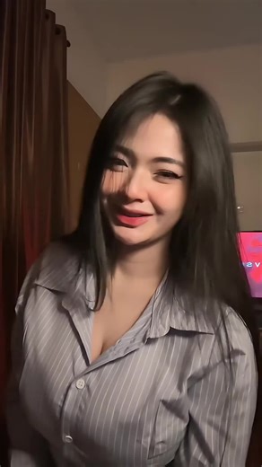 Simplicity is the ultimate sophistication #MinimalBeauty #NaturalGlow #CleanAesthetic #EffortlessBeauty