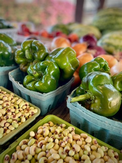 🍃🌼 Welcome to Wednesday at the MC/DF Market! Discover a world of natural goodness with our fresh produce, locally sourced honey, and a variety of teas and tinctures. Come explore the unique offerings and support your local community. We can't wait to welcome you!#MCDFMarket #FreshProduce #LocalHoney #TeasAndTinctures #SupportLocal | Morgan County/Decatur Farmers Market