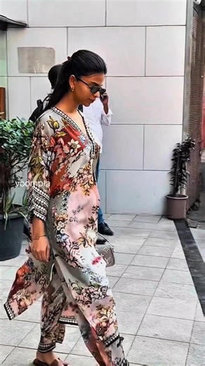 Suhana Khan's Exclusive Designer Kaftan Dress by Rajdeep Ranawat — Latest Price Out! #shorts