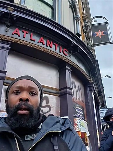 Tyrant Security Guard Confronts Auditing Britain in Public