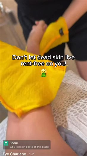 STYLEKOREAN on Instagram: "Scrub your face with a KOREAN bath towel?! 👀 No! Just use Purito Seoul’s Exfoliating Pad to remove all those impurities and dead skin cells from your skin! Those bath towels are super famous for being used in traditional Korean bath houses, but you should definitely not scrub your face with them…😳 Comment down below if you want to try it! 👇 #stylekorean #stylekorean_global #purito #puritoseoul #koreanskincare"